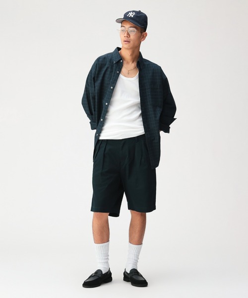BEAMS(ビームス)の「2プリーツ チノ ショーツ【ワイドフィット】(その他パンツ・メンズ・ブラック/ベージュ/ネイビー・S/M/L/XL)」の4枚目の写真