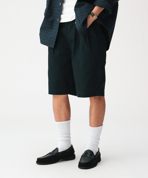 BEAMS(ビームス)の「2プリーツ チノ ショーツ【ワイドフィット】(その他パンツ・メンズ・ブラック/ベージュ/ネイビー・S/M/L/XL)」の6枚目の写真