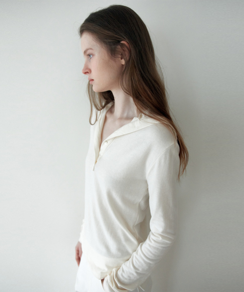 THE LILLE(ザ リル)の「High-Neck Button Open T_Ivory(Tシャツ/カットソー・レディース・その他・FREE)」の1枚目の写真
