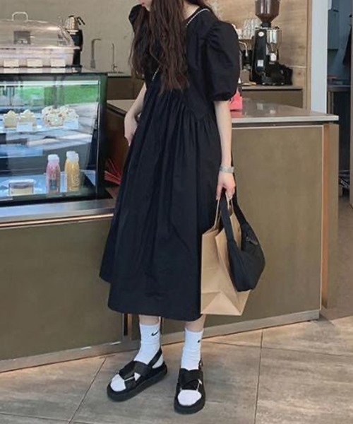 mielu（ミエル）の「ギャザー切替パフ袖ワンピース（ワンピース・レディース・ブラック/ホワイト・LARGE/MEDIUM/FREE）」の2枚目の写真