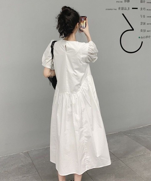 mielu（ミエル）の「ギャザー切替パフ袖ワンピース（ワンピース・レディース・ブラック/ホワイト・LARGE/MEDIUM/FREE）」の6枚目の写真