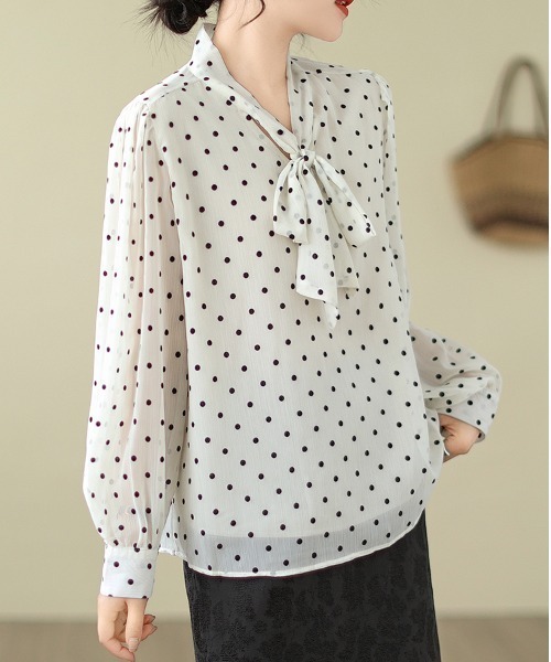 LUCPY（ラクピー）の「ドットシアーボウタイブラウス（シャツ/ブラウス・レディース・ブラック/ホワイト・XX-LARGE/X-LARGE/LARGE/MEDIUM）」の5枚目の写真