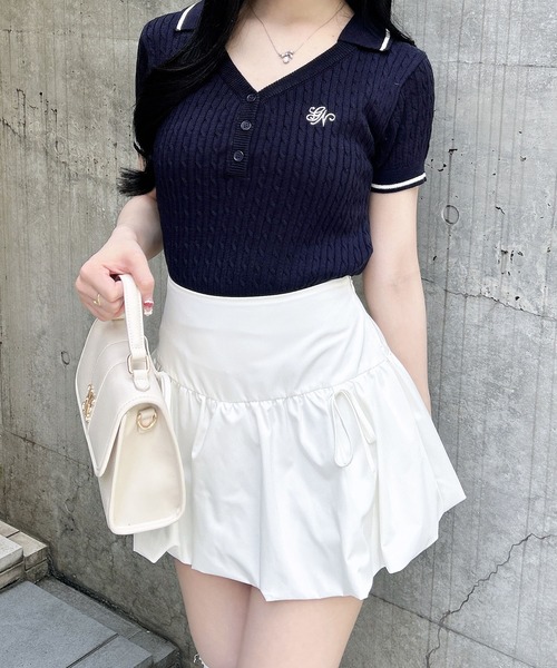 INGNI(イング)の「ケーブル柄ヘンリースキッパー半袖ニット(ニット/セーター・レディース・ホワイト×ブラック/ネイビー系/ピンク系2・M)」の1枚目の写真
