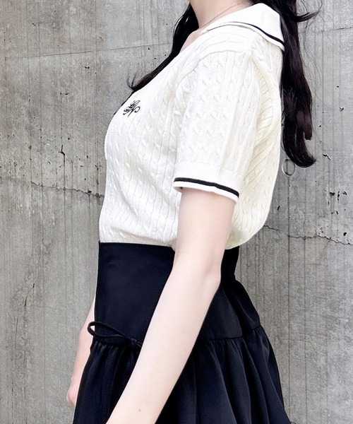INGNI(イング)の「ケーブル柄ヘンリースキッパー半袖ニット(ニット/セーター・レディース・ホワイト×ブラック/ネイビー系/ピンク系2・M)」の7枚目の写真