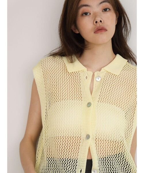 FIKA.(フィーカ)の「2way collared mesh knit top(ニット/セーター・レディース・アイボリー/ブラック/ダークブラウン・MEDIUM)」の6枚目の写真