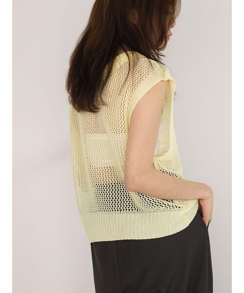 FIKA.(フィーカ)の「2way collared mesh knit top(ニット/セーター・レディース・アイボリー/ブラック/ダークブラウン・MEDIUM)」の8枚目の写真