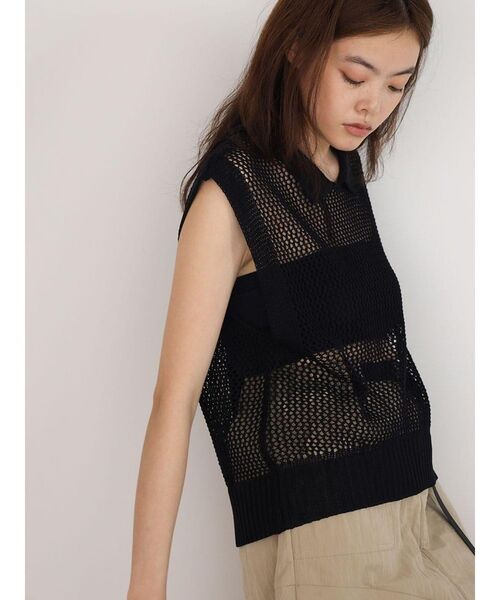 FIKA.(フィーカ)の「2way collared mesh knit top(ニット/セーター・レディース・アイボリー/ブラック/ダークブラウン・MEDIUM)」の18枚目の写真