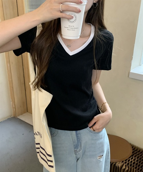 LAFFMO（ラフモ）の「配色VネックTシャツ（Tシャツ/カットソー・レディース・ブラック/ホワイト・M/L）」の11枚目の写真