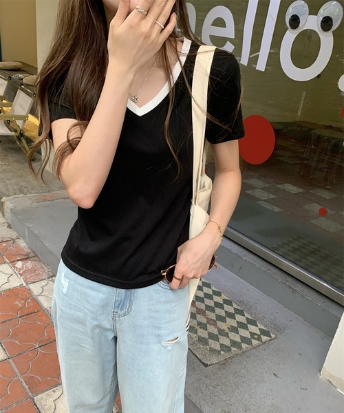LAFFMO（ラフモ）の「配色VネックTシャツ（Tシャツ/カットソー・レディース・ブラック/ホワイト・M/L）」の15枚目の写真