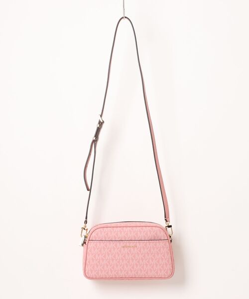 MICHAEL KORS(マイケルコース)の「JET SET カメラバッグ スモール - MKシグネチャー(ショルダーバッグ・レディース・ピンク系・FREE)」の6枚目の写真