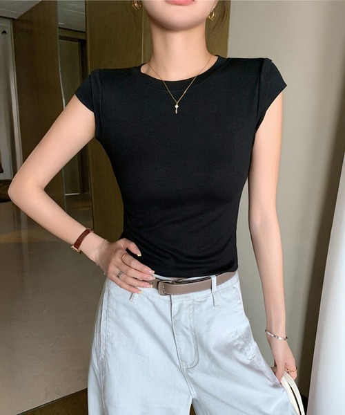 by LEGNA(バイレグナ)の「大人リブフレンチスリーブトップス(Tシャツ/カットソー・レディース・ブラック/グレー・LARGE/SMALL/MEDIUM)」の1枚目の写真