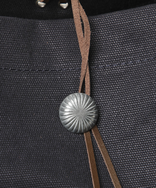 BAYFLOW(ベイフロー)の「BAYFLOW/コンチョロゴトート(Lサイズ)(トートバッグ・レディース・アイボリー/ネイビー/グレー/その他1/ブラウン/ブラック/クリアブルー/ピンク・FREE)」の15枚目の写真