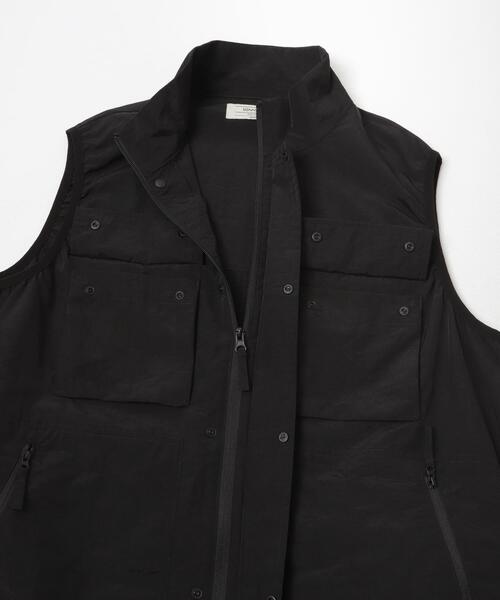 URBAN RESEARCH Sonny Label(アーバンリサーチサニーレーベル)の「COOLING FAN STAND VEST(ベスト・メンズ・ブラック/チャコールグレー・SMALL/MEDIUM/LARGE)」の8枚目の写真