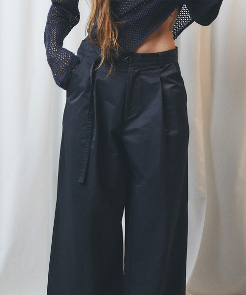 HALF DEVIL US（ハーフデビルアス）の「ベルト付きワイドパンツ_ネイビー（その他パンツ・レディース・その他・SMALL/MEDIUM）」の6枚目の写真