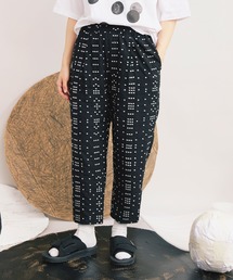 yuni | △R/Ny/L memory dot 刺繍 cropped pants(その他パンツ)
