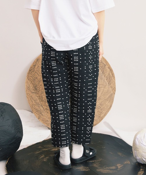 yuni(ユニ )の「△R/Ny/L memory dot 刺繍 cropped pants(その他パンツ・レディース・その他・FREE)」の6枚目の写真