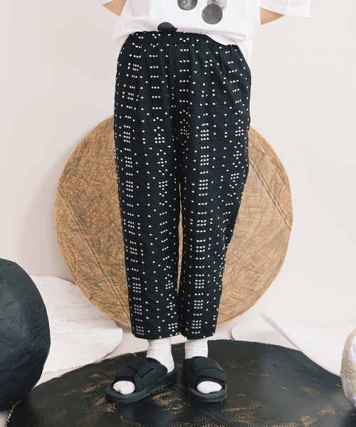 yuni(ユニ )の「△R/Ny/L memory dot 刺繍 cropped pants(その他パンツ・レディース・その他・FREE)」の4枚目の写真