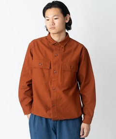 バックサテンシャツジャケット
