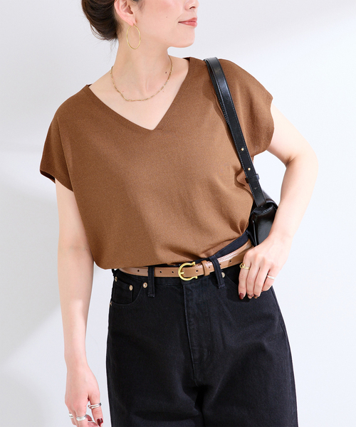 B.C STOCK(ベーセーストック)の「手洗い可 / 接触冷感 / アンチピリングVネックプルオーバー(ニット/セーター・レディース・ブラック/グレー/キャメル・FREE)」の3枚目の写真