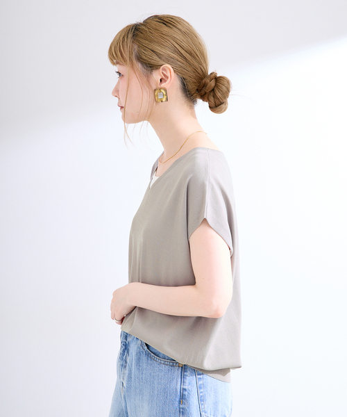 B.C STOCK(ベーセーストック)の「手洗い可 / 接触冷感 / アンチピリングVネックプルオーバー(ニット/セーター・レディース・ブラック/グレー/キャメル・FREE)」の16枚目の写真