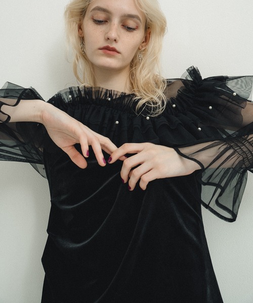 et.UNiVER(エトユニベール)の「Tulle cape dress(ドレス・レディース・ブルーグレー/ブラック×ベージュ/オリーブ・SMALL/MEDIUM/LARGE)」の6枚目の写真
