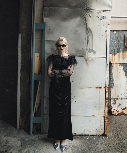 et.UNiVER(エトユニベール)の「Tulle cape dress(ドレス・レディース・ブルーグレー/ブラック×ベージュ/オリーブ・SMALL/MEDIUM/LARGE)」の8枚目の写真