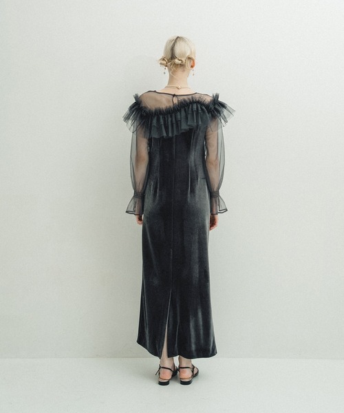 et.UNiVER(エトユニベール)の「Tulle cape dress(ドレス・レディース・ブルーグレー/ブラック×ベージュ/オリーブ・SMALL/MEDIUM/LARGE)」の16枚目の写真
