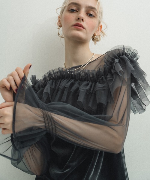 et.UNiVER(エトユニベール)の「Tulle cape dress(ドレス・レディース・ブルーグレー/ブラック×ベージュ/オリーブ・SMALL/MEDIUM/LARGE)」の20枚目の写真