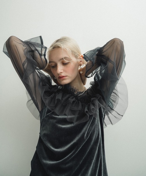 et.UNiVER(エトユニベール)の「Tulle cape dress(ドレス・レディース・ブルーグレー/ブラック×ベージュ/オリーブ・SMALL/MEDIUM/LARGE)」の22枚目の写真