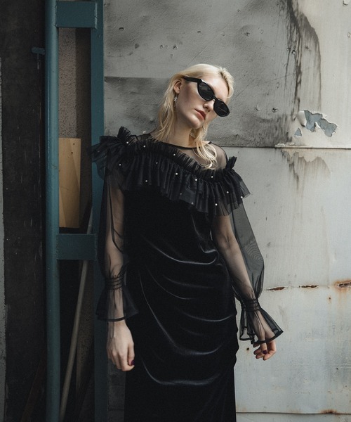 et.UNiVER(エトユニベール)の「Tulle cape dress(ドレス・レディース・ブルーグレー/ブラック×ベージュ/オリーブ・SMALL/MEDIUM/LARGE)」の10枚目の写真