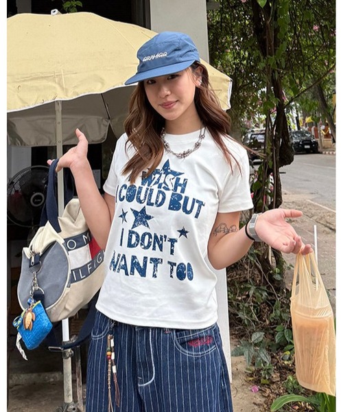inst.ALL(インストール)の「ロゴプリントコンパクトTシャツ(Tシャツ/カットソー・レディース・ホワイト/ブラック・M)」の4枚目の写真