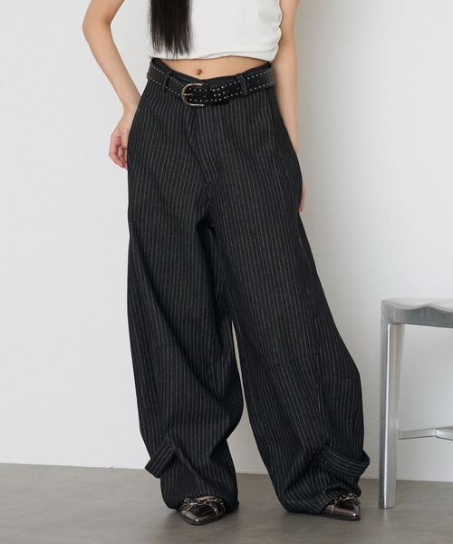 RAY CASSIN(レイカズン)の「【EC限定リバイバル】バレルデザインデニムパンツ(デニムパンツ・レディース・ネイビー/ブラック/ブルー系その他2・M/S)」の17枚目の写真