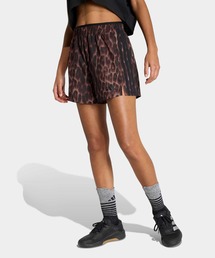 ワークアウト エッセンシャルズ レオパード ベース ウーブンショーツ / ハーフパンツ / アディダス adidas