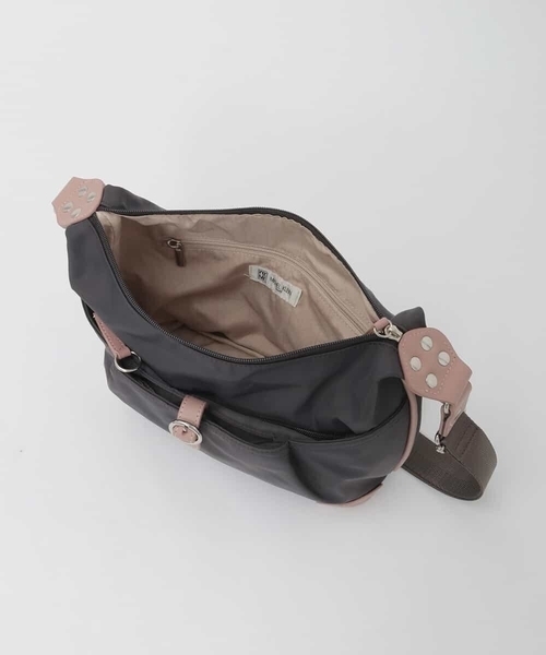 MK MICHEL KLEIN（エムケーミッシェルクラン）の「[撥水/軽量]レザーポイントナイロンショルダーバッグ（ショルダーバッグ・レディース・グレー/グリーン/ボルドー/キナリ・00）」の16枚目の写真