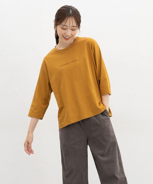 Honeys(ハニーズ)の「7分袖ロゴ刺繍Tシャツ(Tシャツ/カットソー・レディース・ピンク系その他2/マスタード/ブラウン/ブラック/オフホワイト・L/M)」の4枚目の写真