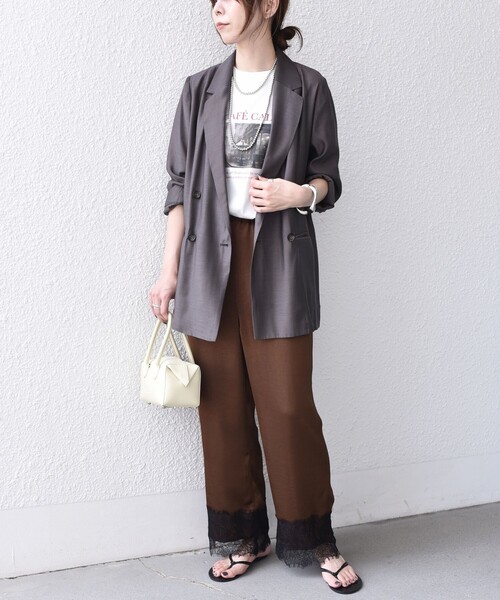SHIPS Colors(シップス カラーズ)の「SHIPS Colors:〈手洗い可能〉サテン ヘム レース パンツ(その他パンツ・レディース・ブラウン/ブラック・ONE SIZE)」の14枚目の写真