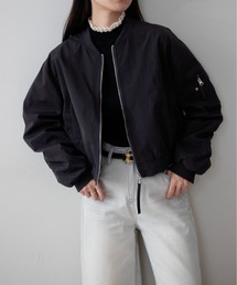 【on:nue】袖シャーリングショート丈ミリタリーブルゾン /26-27 AW COLLECTION