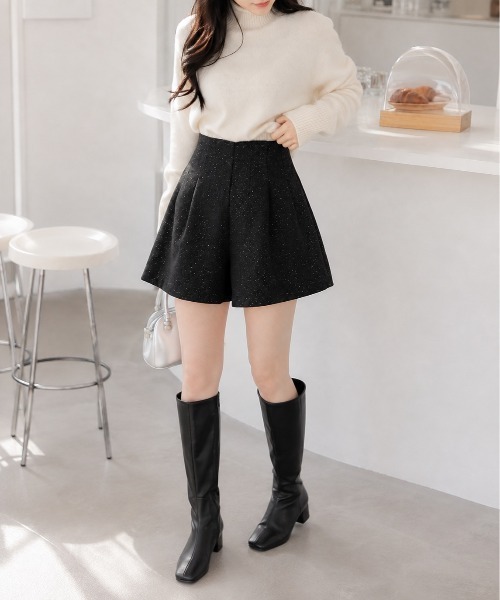 Mku Ekta(ムクエクタ)の「ハイウエストラメショートパンツ(その他パンツ・レディース・ブラック/グレー・S/M/L)」の7枚目の写真