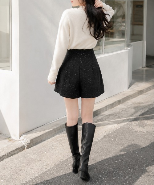 Mku Ekta(ムクエクタ)の「ハイウエストラメショートパンツ(その他パンツ・レディース・ブラック/グレー・S/M/L)」の8枚目の写真