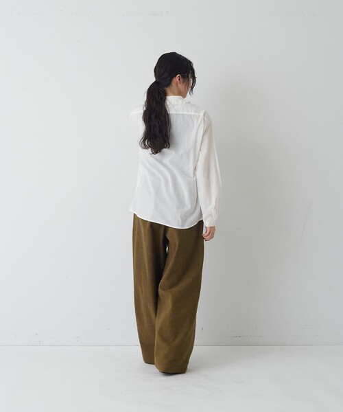 conges payes ADIEU TRISTESSE(コンジェ ペイエ アデュートリステス)の「コットンボイルギャザーカラーブラウス(シャツ/ブラウス・レディース・ブルー/ピンク/オフホワイト・38)」の7枚目の写真
