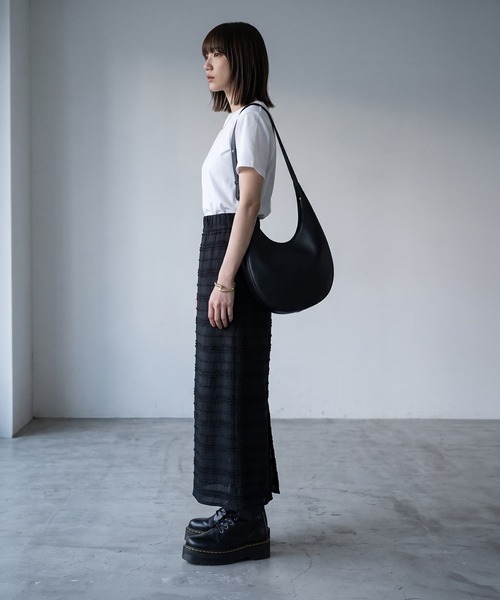 STYLE DELI(スタイルデリ)の「【BLK001】ランダムシャーリングIラインスカート(スカート・レディース・ブラック/アイボリー・FREE)」の9枚目の写真