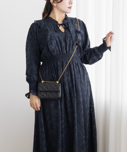 CLETTE（クレット）の「シアー花柄長袖フリルワンピース（ワンピース・レディース・ブルー/ネイビー/ピンク・4L/3L/LL）」の4枚目の写真