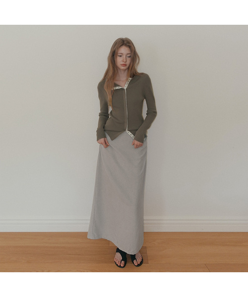 TWEE(トゥウィー)の「リングト スエード シャーリング ロングスカート(スカート・レディース・ブラック/サンドベージュ・SMALL/MEDIUM)」の1枚目の写真