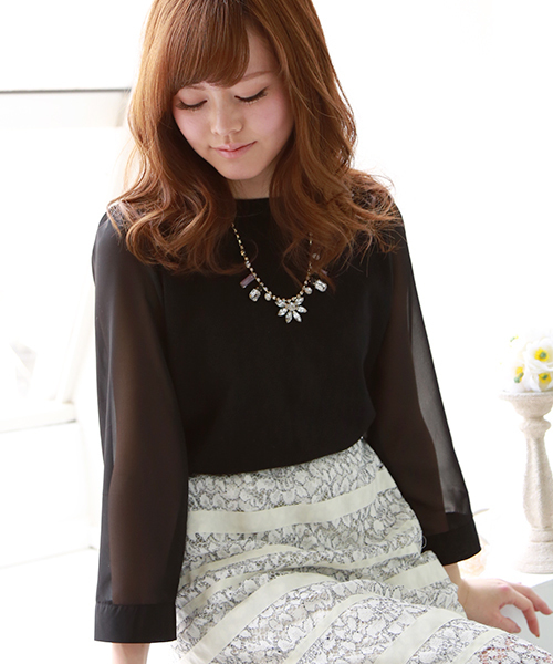 REAL CUBE(リアルキューブ)の「REAL CUBE 袖シフォン 前後リバーシブルカーディガン(カーディガン/ボレロ・レディース・ブラック/キナリ/ネイビー・38)」の3枚目の写真