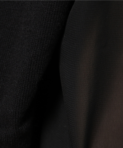 REAL CUBE(リアルキューブ)の「REAL CUBE 袖シフォン 前後リバーシブルカーディガン(カーディガン/ボレロ・レディース・ブラック/キナリ/ネイビー・38)」の4枚目の写真