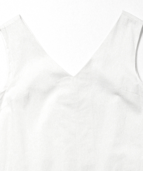 B:MING by BEAMS(ビーミングバイビームス)の「【VERY5月号掲載】ビーミング by ビームス / リネンVネックワンピース(ワンピース・レディース・ホワイト/ブラック・SMALL/MEDIUM)」の9枚目の写真