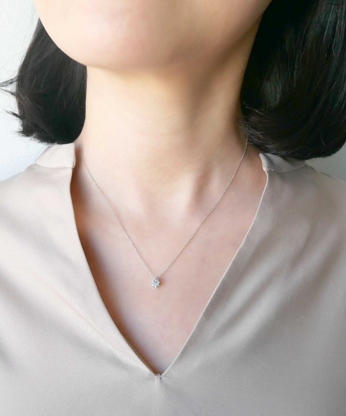 VENDOME AOYAMA（ヴァンドーム青山）の「プラチナ ドロップ オブ ガーランド ダイヤモンドネックレス（ネックレス・レディース・プラチナム・40cm）」の5枚目の写真