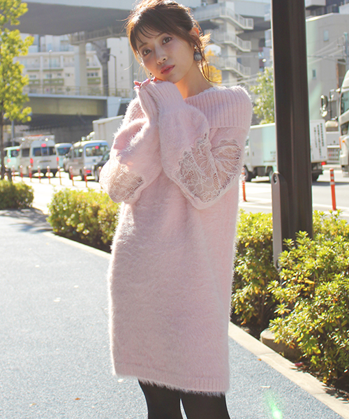 MICOAMERI（ミコアメリ）の「レーススリーブオフショルシャギー