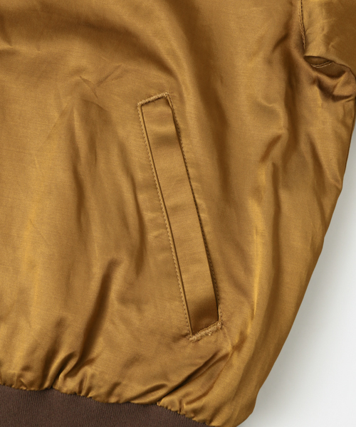 URBAN RESEARCH（アーバンリサーチ）の「UR DROP COLLAR BLOUSON（ブルゾン・メンズ・ブラック/ブラウン系その他/ブルー・LARGE/MEDIUM）」の9枚目の写真