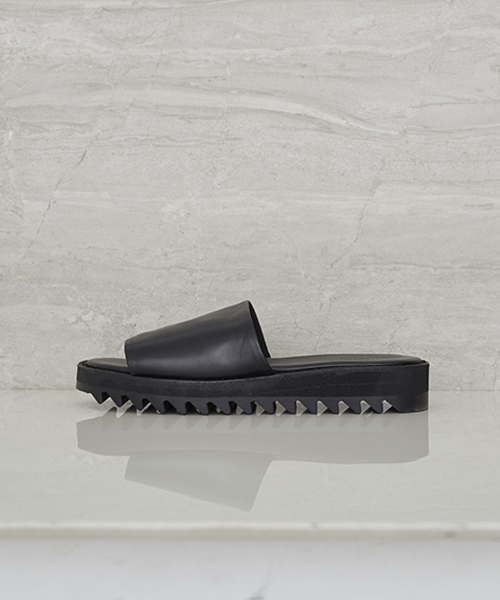 UNITED TOKYO（ユナイテッドトウキョウ）の「シャークソールシャワーサンダル（サンダル・レディース・ホワイト/ピンク/ブラック・0/2/1/00）」の3枚目の写真